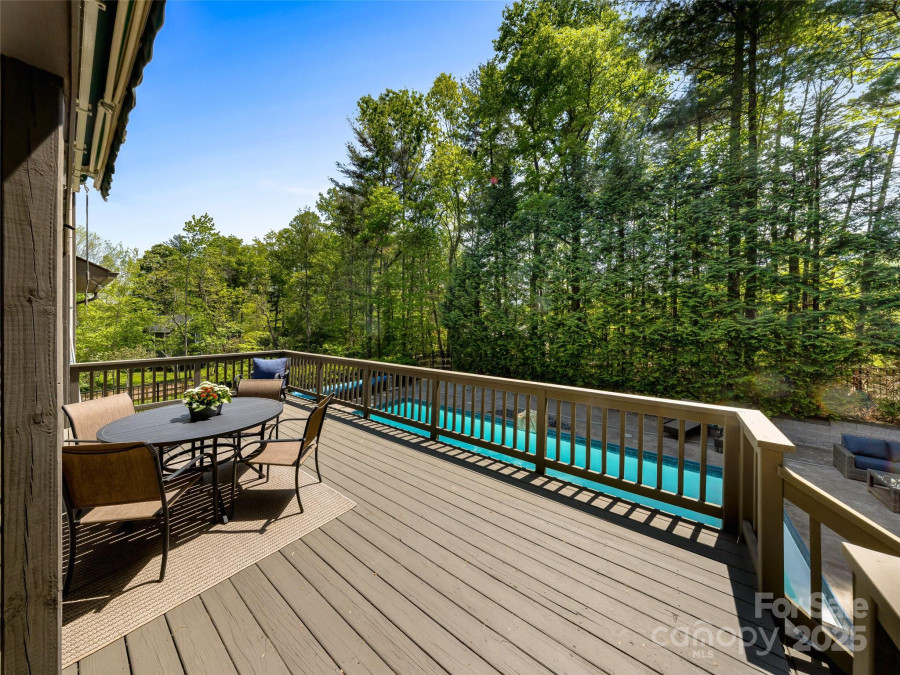 4 Waldrup Trace Rd Fletcher, NC 28732