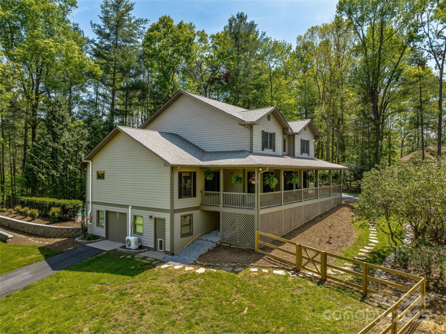 4 Waldrup Trace Rd Fletcher, NC 28732