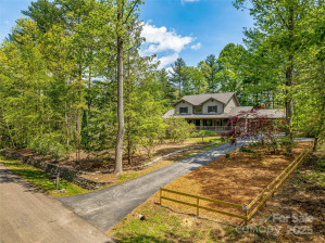 4 Waldrup Trace Rd Fletcher, NC 28732