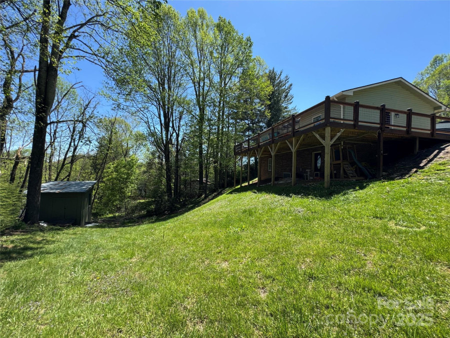 506 Greenbriar Dr West Jefferson, NC 28694