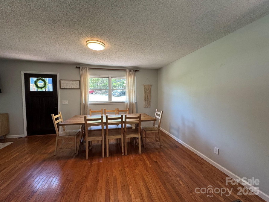 506 Greenbriar Dr West Jefferson, NC 28694