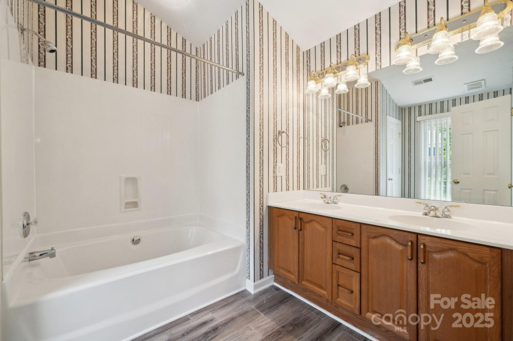 4161 Deerfield Dr Concord, NC 28027