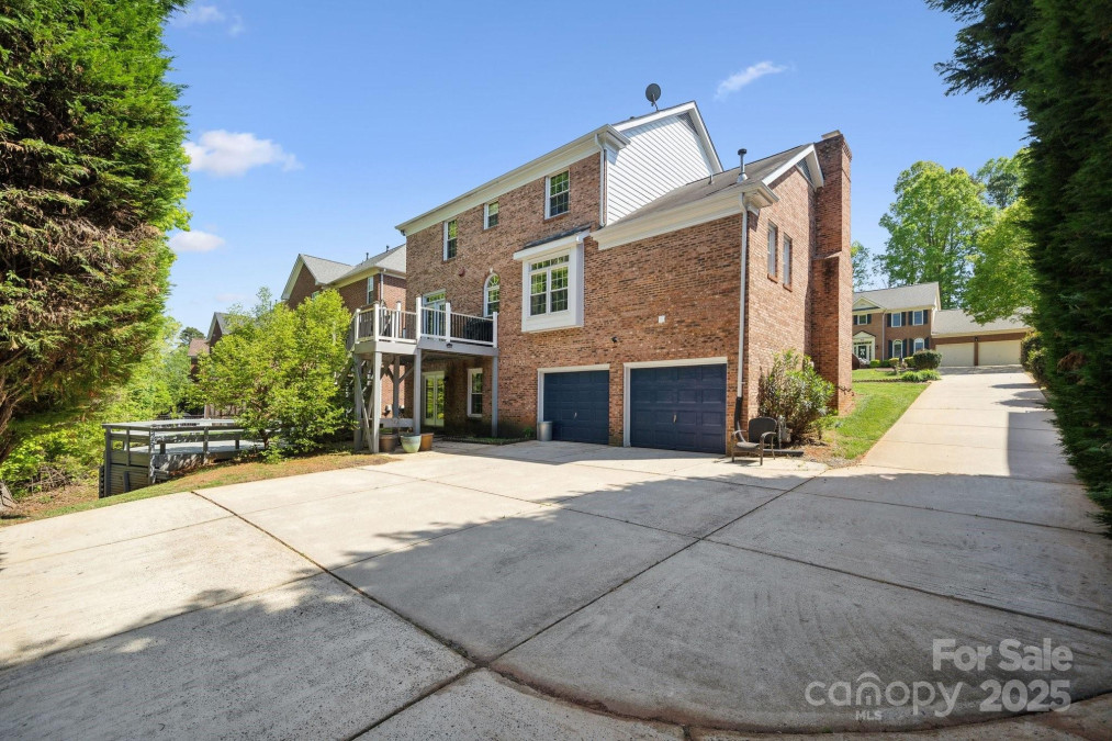 4161 Deerfield Dr Concord, NC 28027