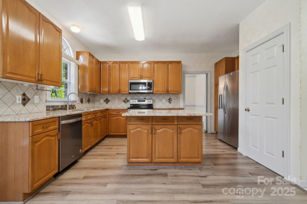 4161 Deerfield Dr Concord, NC 28027