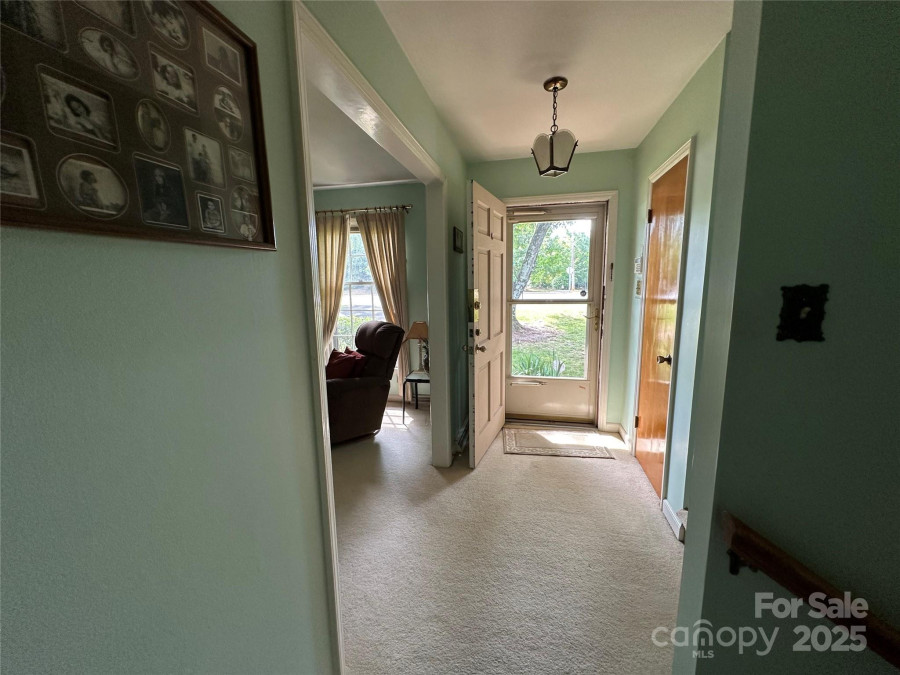 5938 Sharon Rd Charlotte, NC 28210