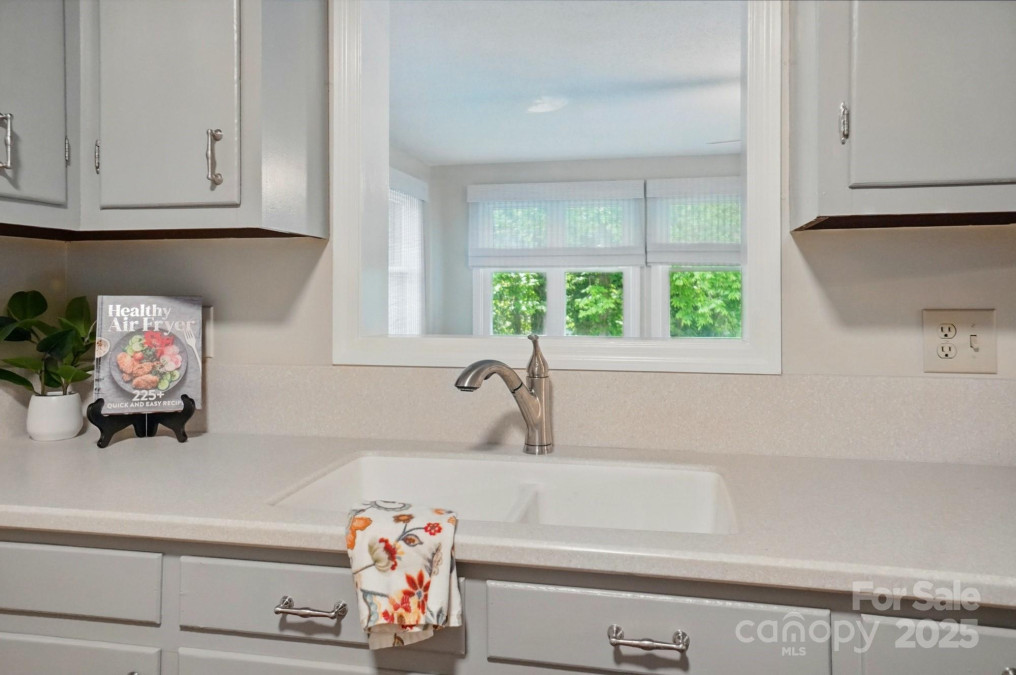 137 Burton Hills Cir Gastonia, NC 28054