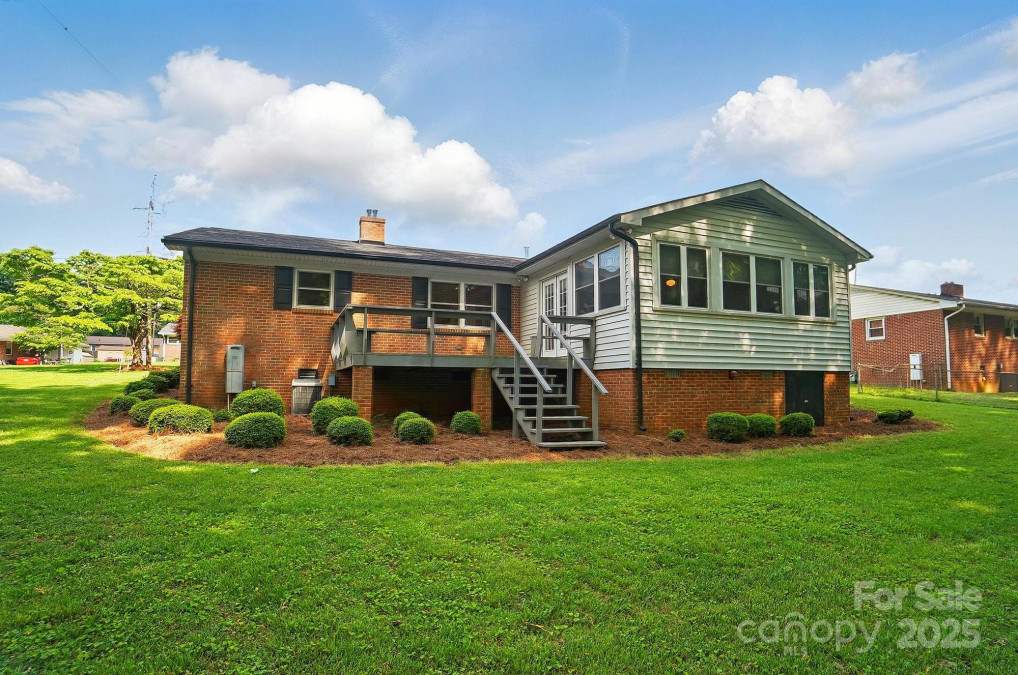 137 Burton Hills Cir Gastonia, NC 28054
