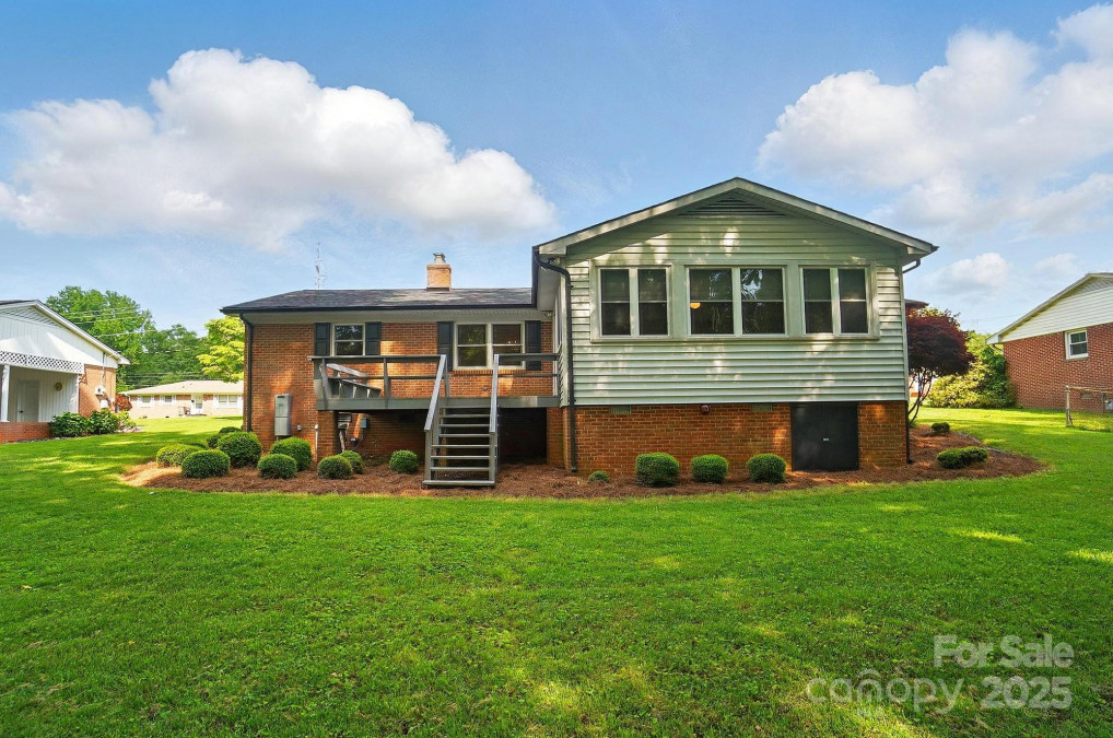 137 Burton Hills Cir Gastonia, NC 28054
