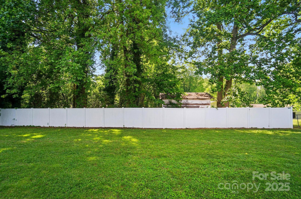 137 Burton Hills Cir Gastonia, NC 28054