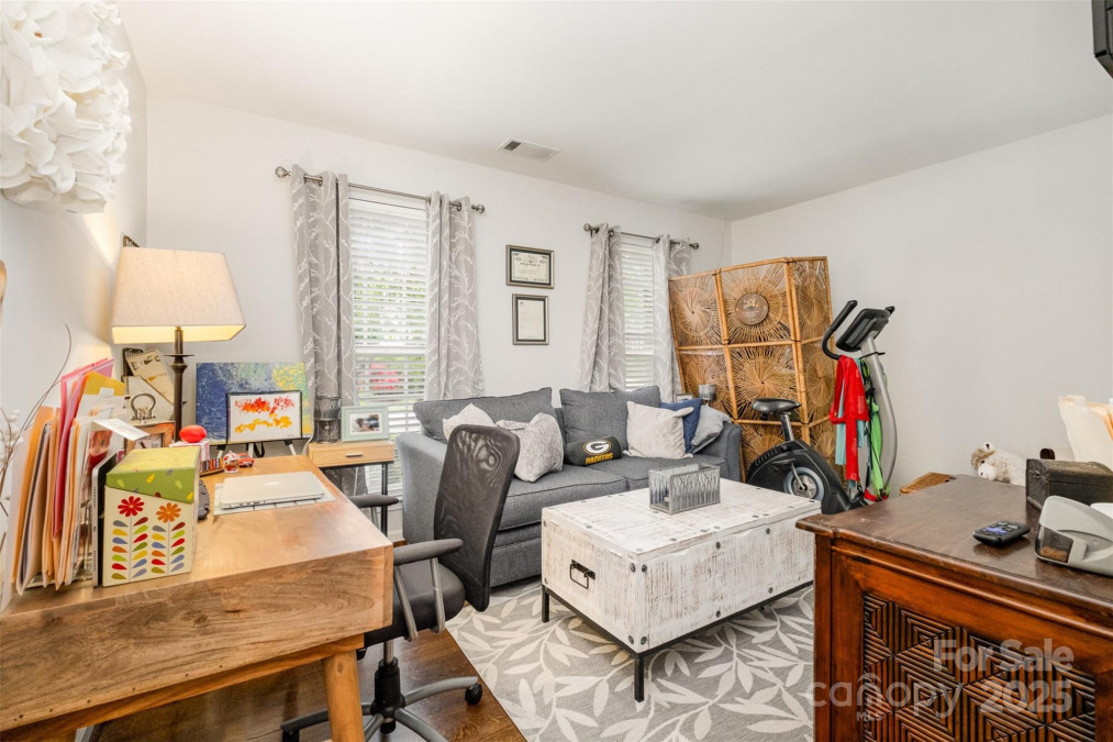 10011 Spring Park Dr Charlotte, NC 28269