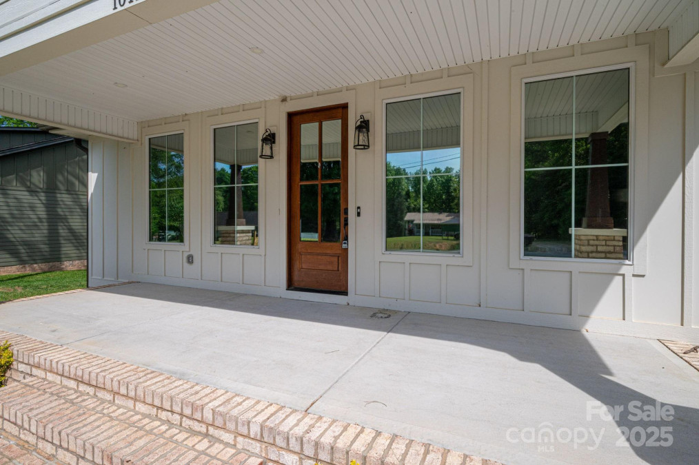 1012 Carroll St Cherryville, NC 28021