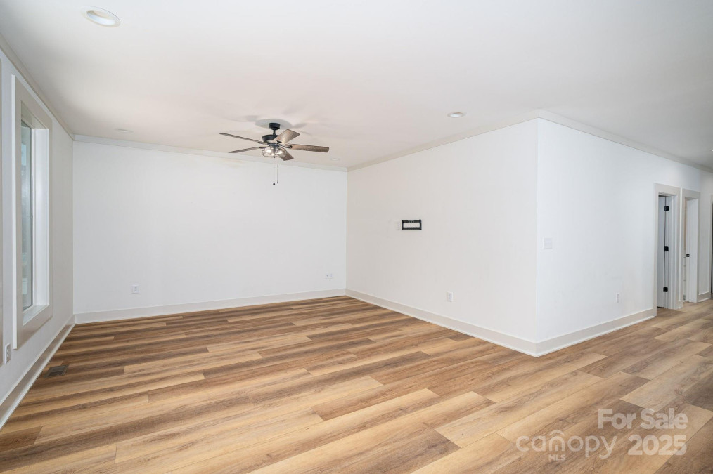 1012 Carroll St Cherryville, NC 28021