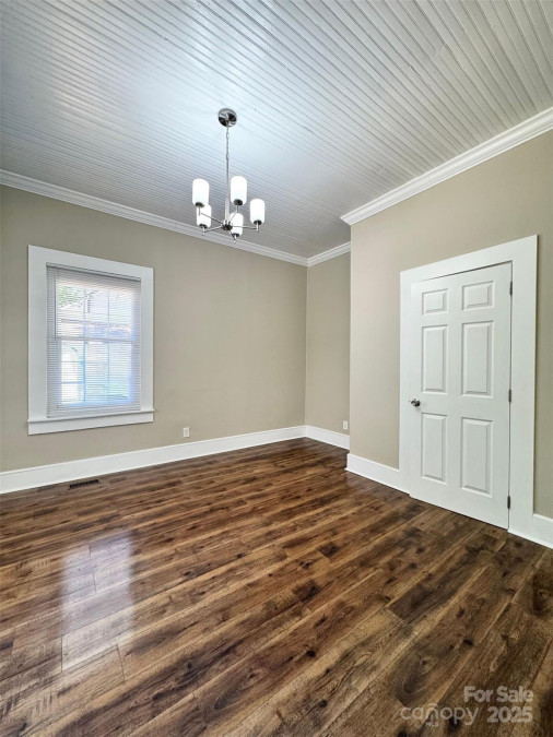 229 Gray Ave Mooresville, NC 28115