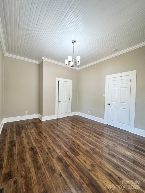 229 Gray Ave Mooresville, NC 28115