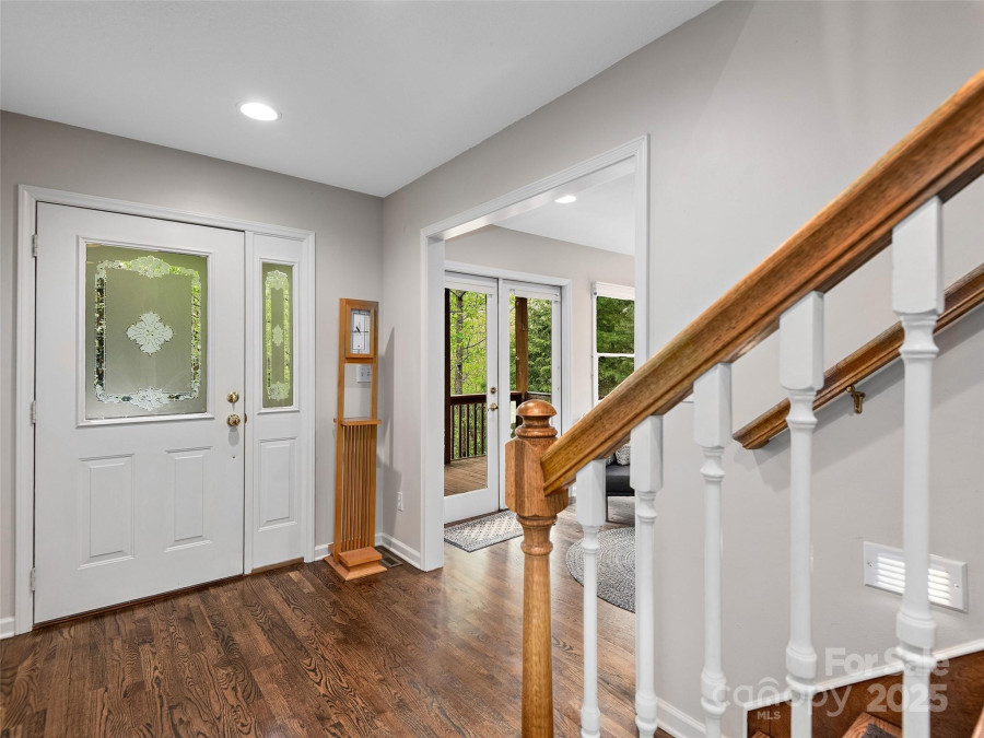 221 Holland Dr Black Mountain, NC 28711