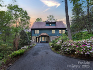 221 Holland Dr Black Mountain, NC 28711