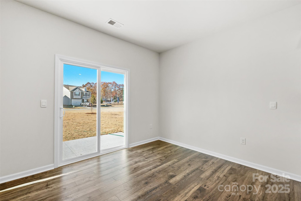 12 Woodvale Dr Waynesville, NC 28786
