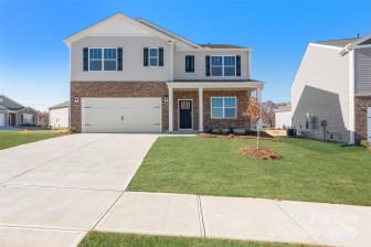 12 Woodvale Dr Waynesville, NC 28786