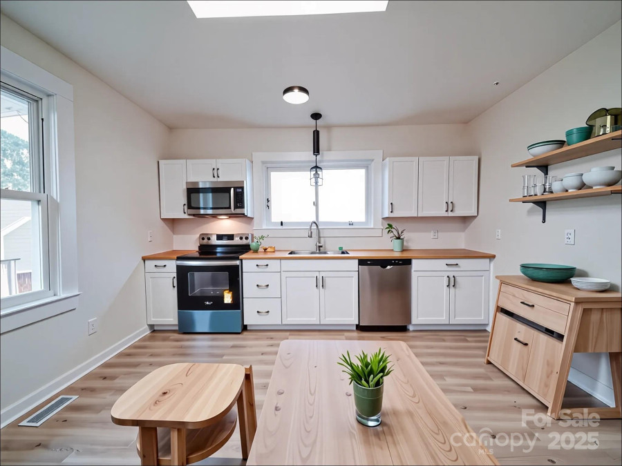 55 Ranlo Ave Gastonia, NC 28054