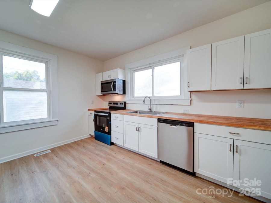 55 Ranlo Ave Gastonia, NC 28054