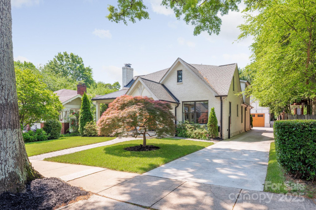 2304 Commonwealth Ave Charlotte, NC 28205