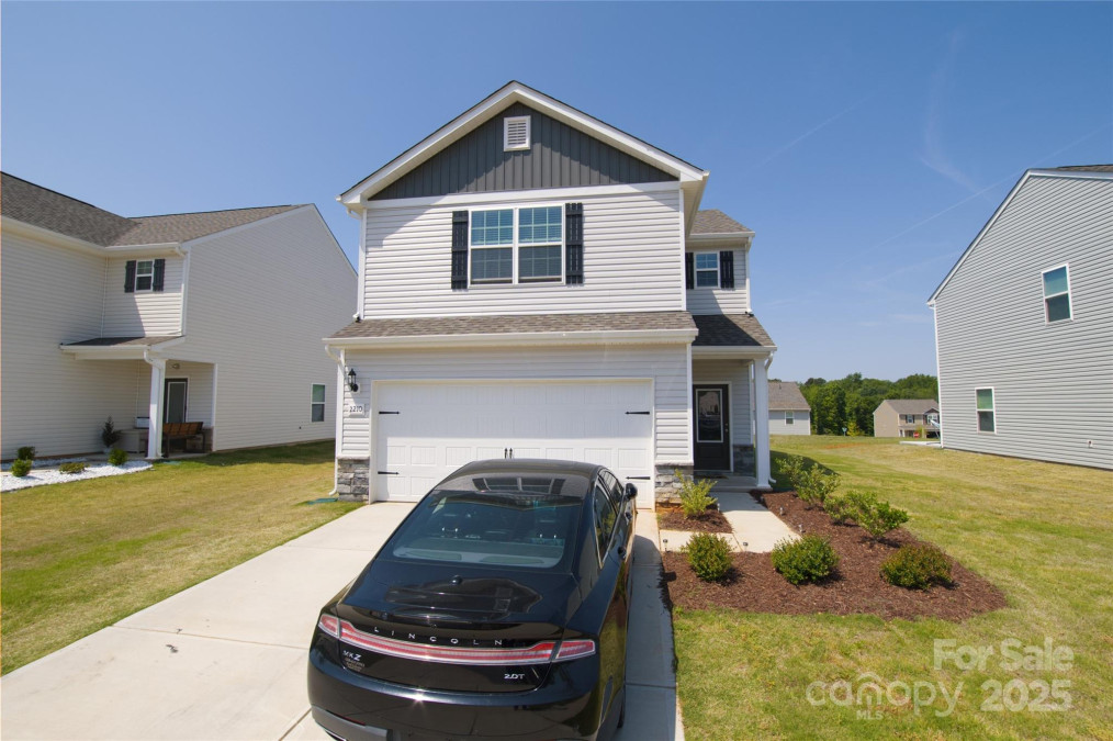 2210 Transatlantic Ave Charlotte, NC 28215