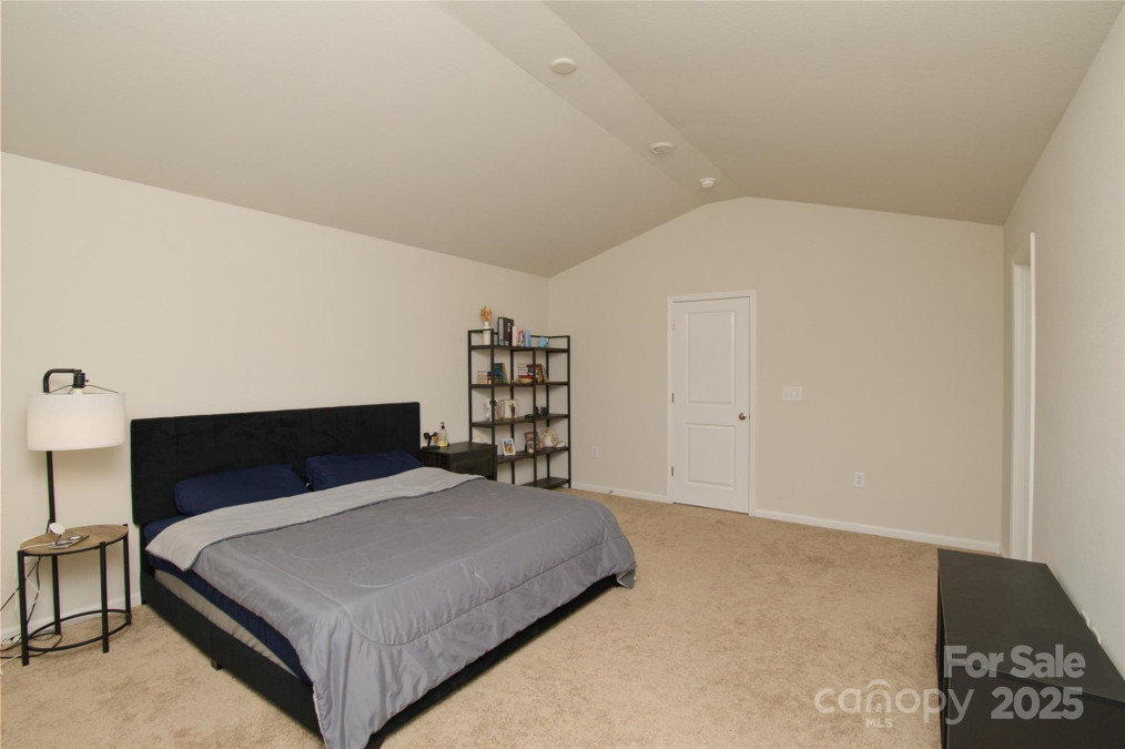 2210 Transatlantic Ave Charlotte, NC 28215