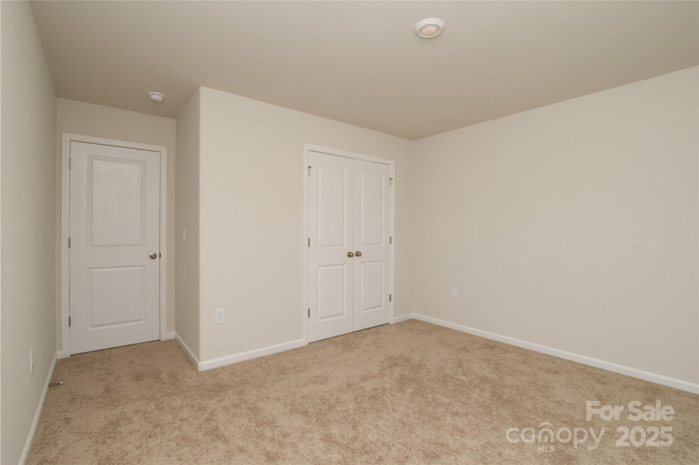 2210 Transatlantic Ave Charlotte, NC 28215
