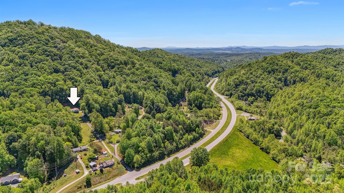 2196 Uphill Ln Lenoir, NC 28645