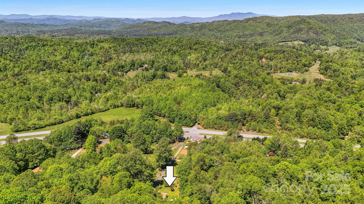 2196 Uphill Ln Lenoir, NC 28645
