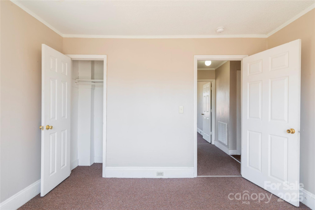 819 Rankin Ave Gastonia, NC 28052