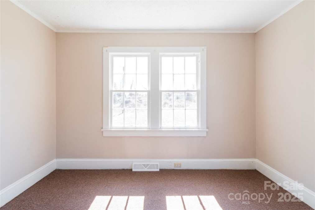 819 Rankin Ave Gastonia, NC 28052