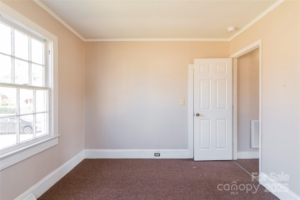 819 Rankin Ave Gastonia, NC 28052