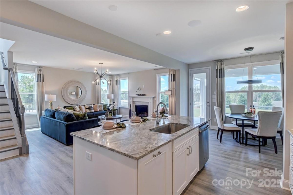 153 Glenn Dr Mooresville, NC 28115