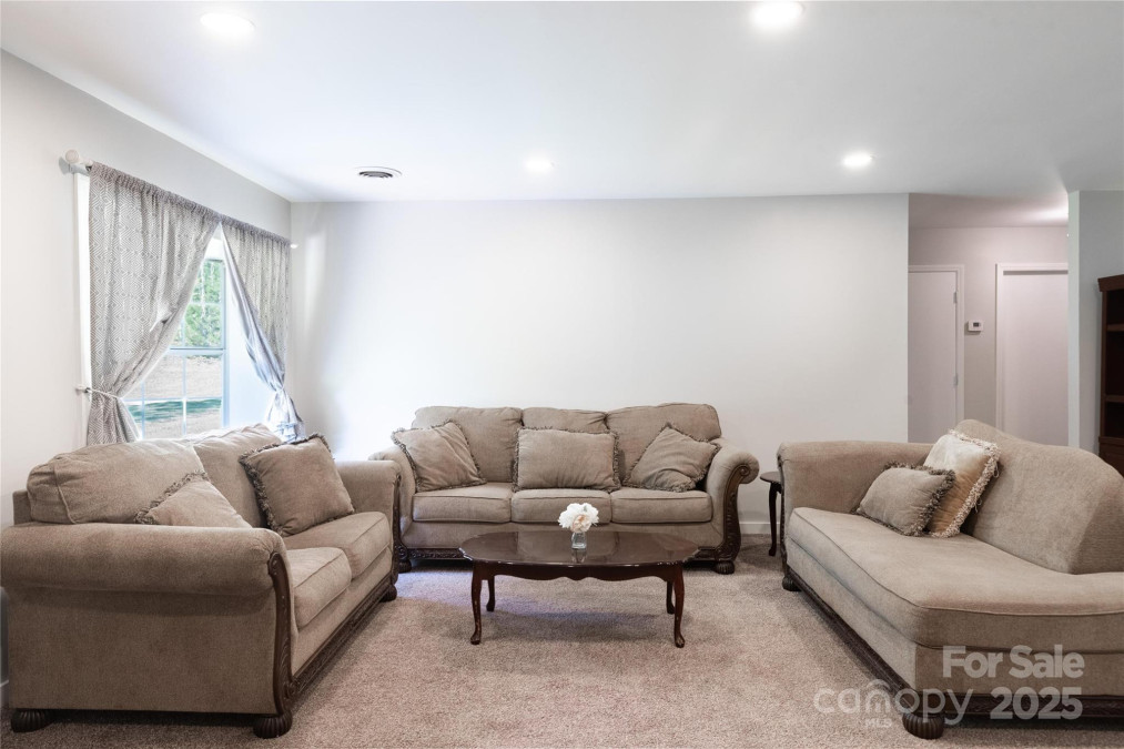 856 Skyline Dr Chester, SC 29706
