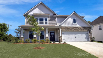 34 Fox Cove Rd Hendersonville, NC 28792