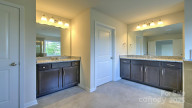 34 Fox Cove Rd Hendersonville, NC 28792