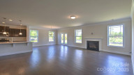 34 Fox Cove Rd Hendersonville, NC 28792
