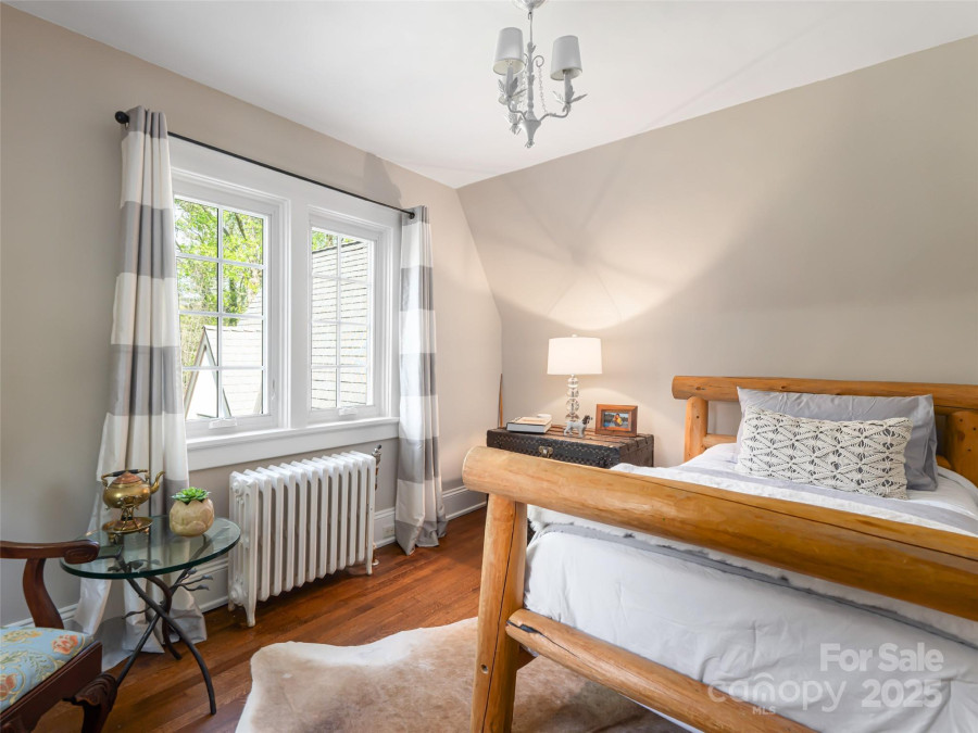 341 Vanderbilt Rd Asheville, NC 28803