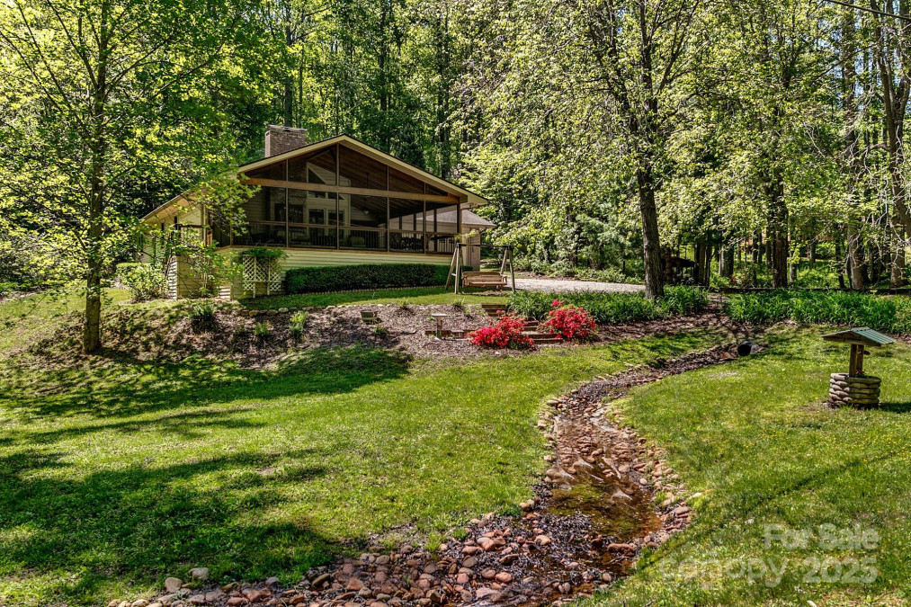 385 Fork Rd Black Mountain, NC 28711
