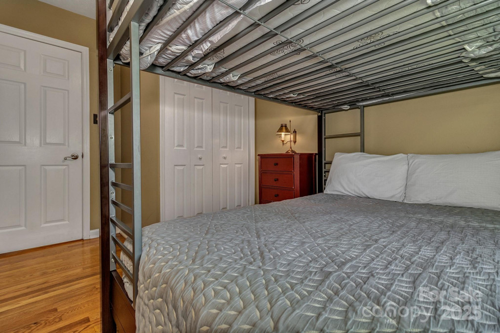 385 Fork Rd Black Mountain, NC 28711