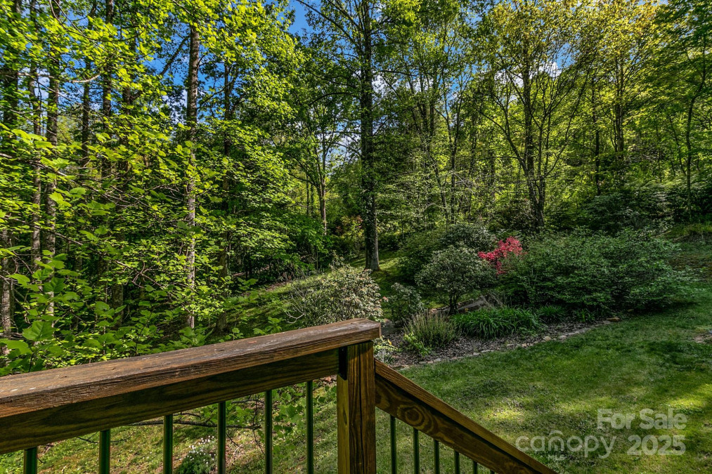 385 Fork Rd Black Mountain, NC 28711