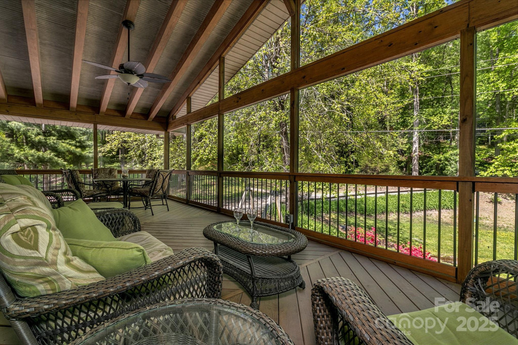 385 Fork Rd Black Mountain, NC 28711