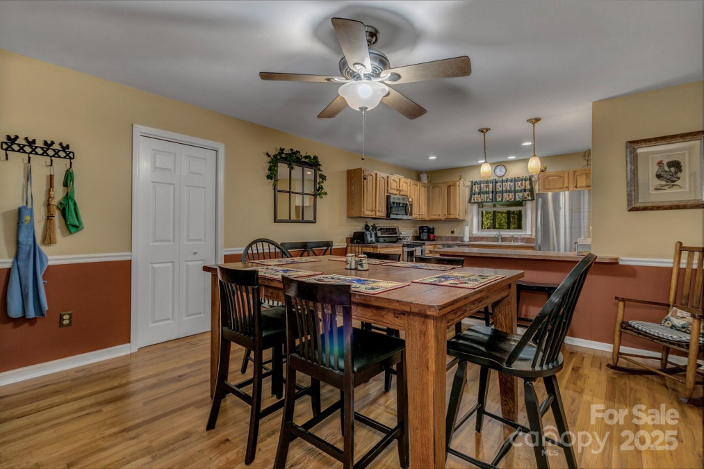 385 Fork Rd Black Mountain, NC 28711