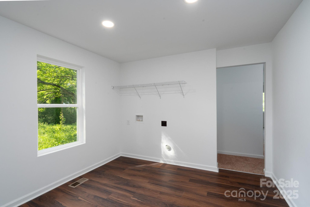 1411 Caldwell St Gastonia, NC 28052