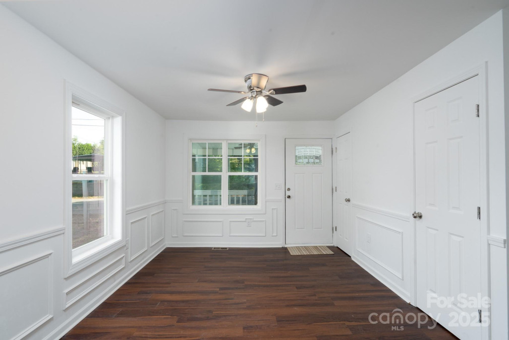 1411 Caldwell St Gastonia, NC 28052