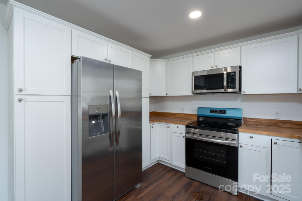1411 Caldwell St Gastonia, NC 28052