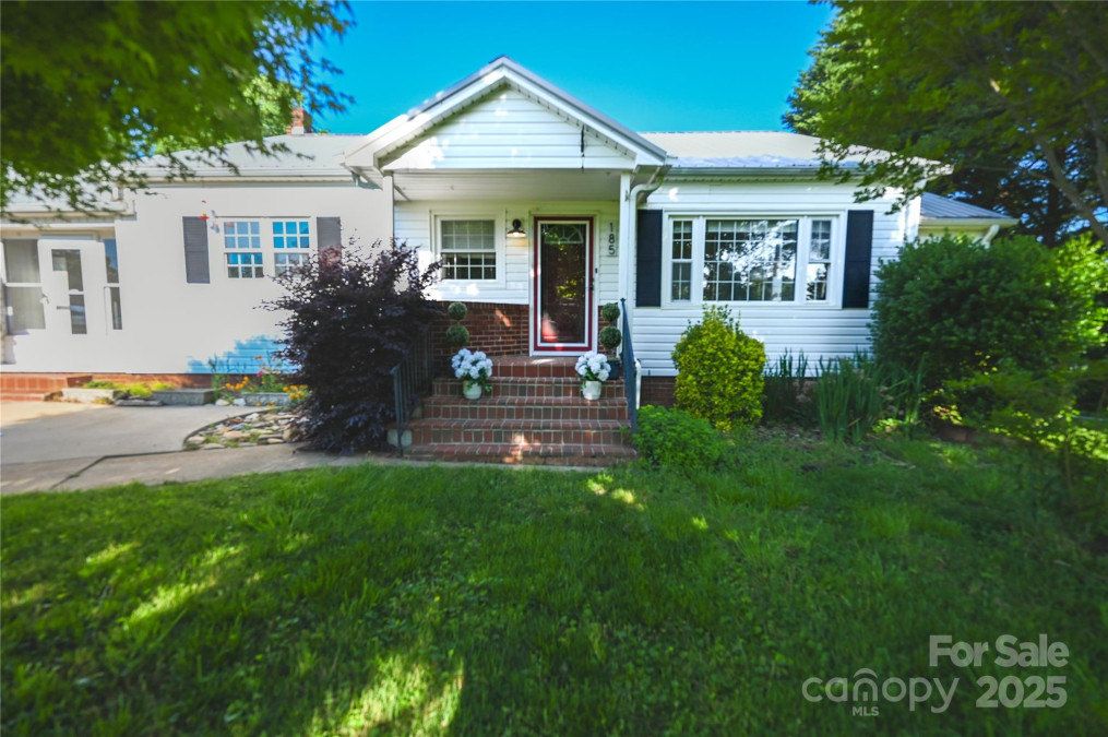 185 Elizabeth Ave Forest City, NC 28043