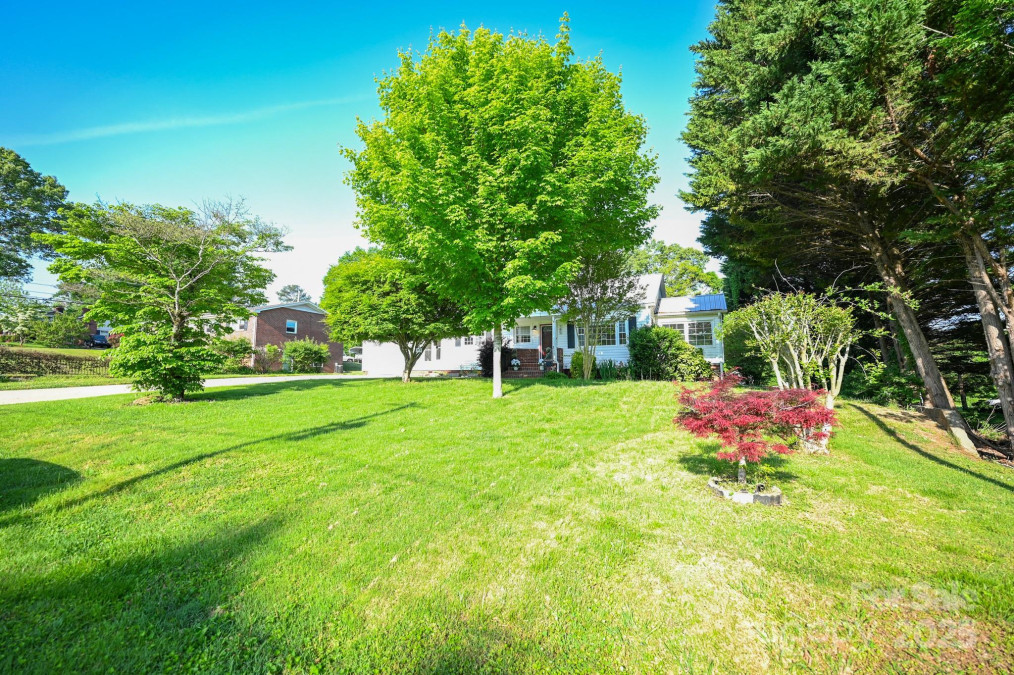 185 Elizabeth Ave Forest City, NC 28043