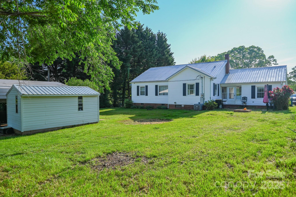 185 Elizabeth Ave Forest City, NC 28043